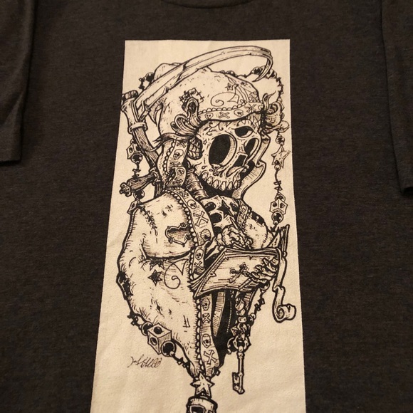 T-shirt - Picture 2 of 4